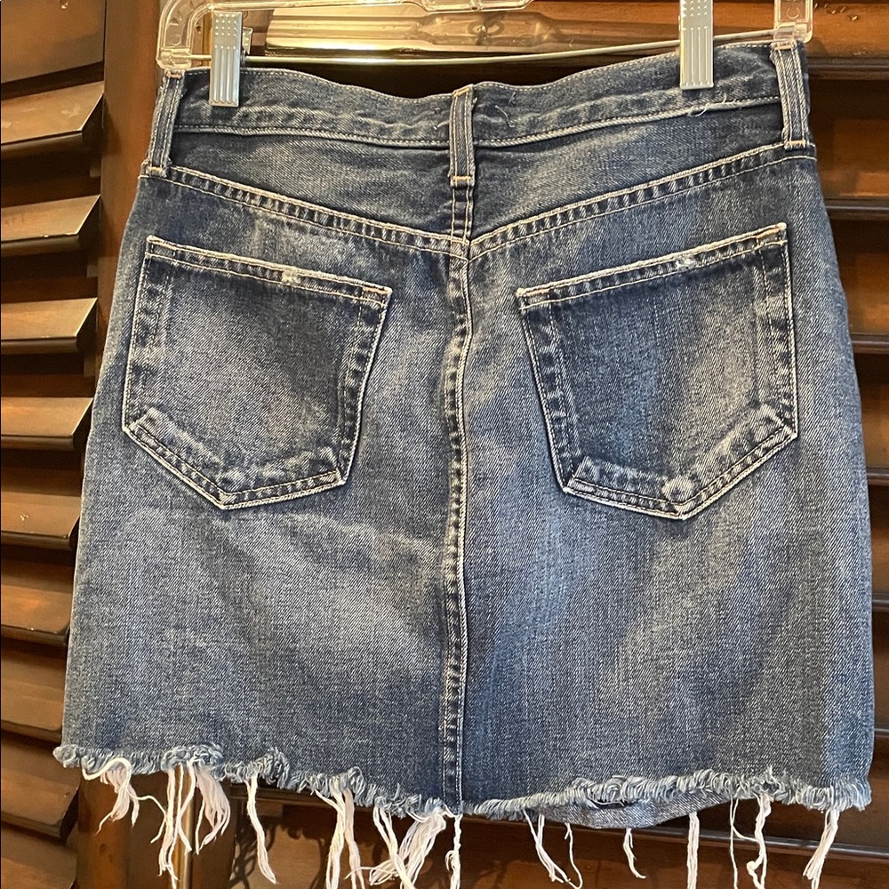 L’AGENCE Size 26 Distressed Denim Skirt - Picture 5 of 6